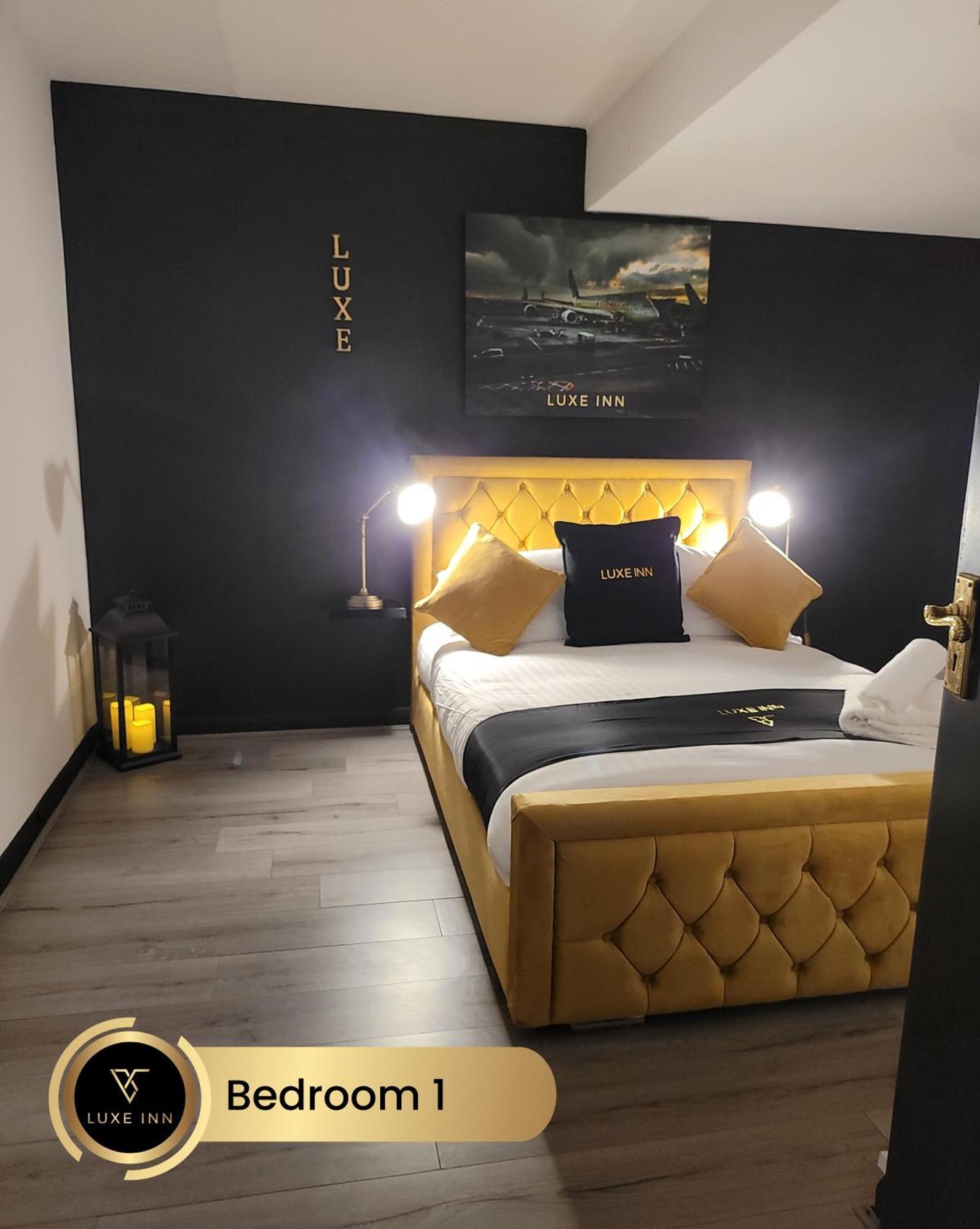 4 Bedroom House, Heathrow Airport, Luxe Inn كولنبروك المظهر الخارجي الصورة