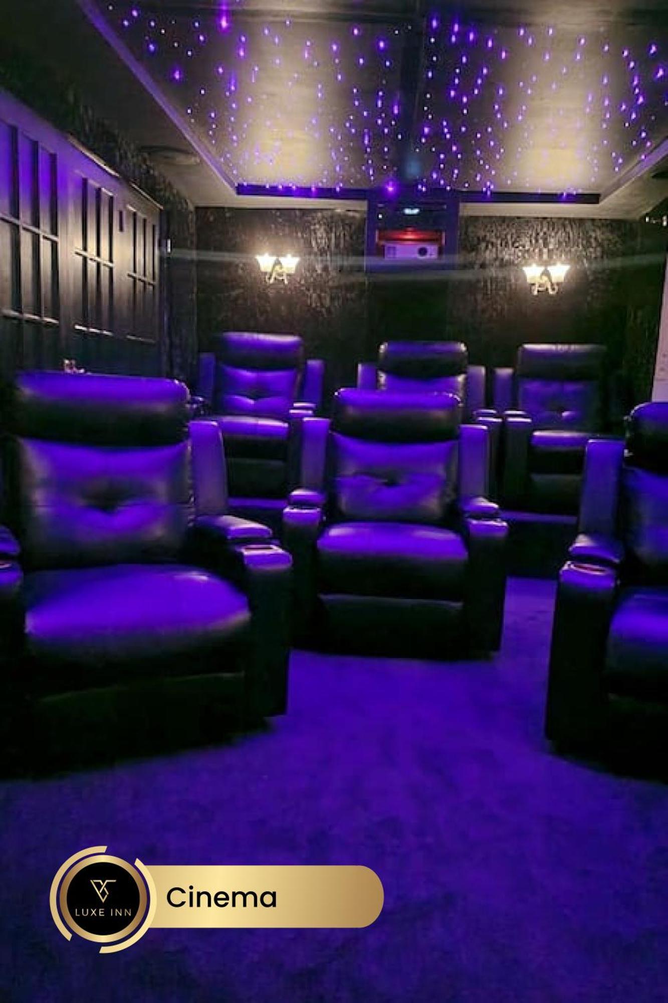 4 Bedroom House, Heathrow Airport, Luxe Inn كولنبروك المظهر الخارجي الصورة