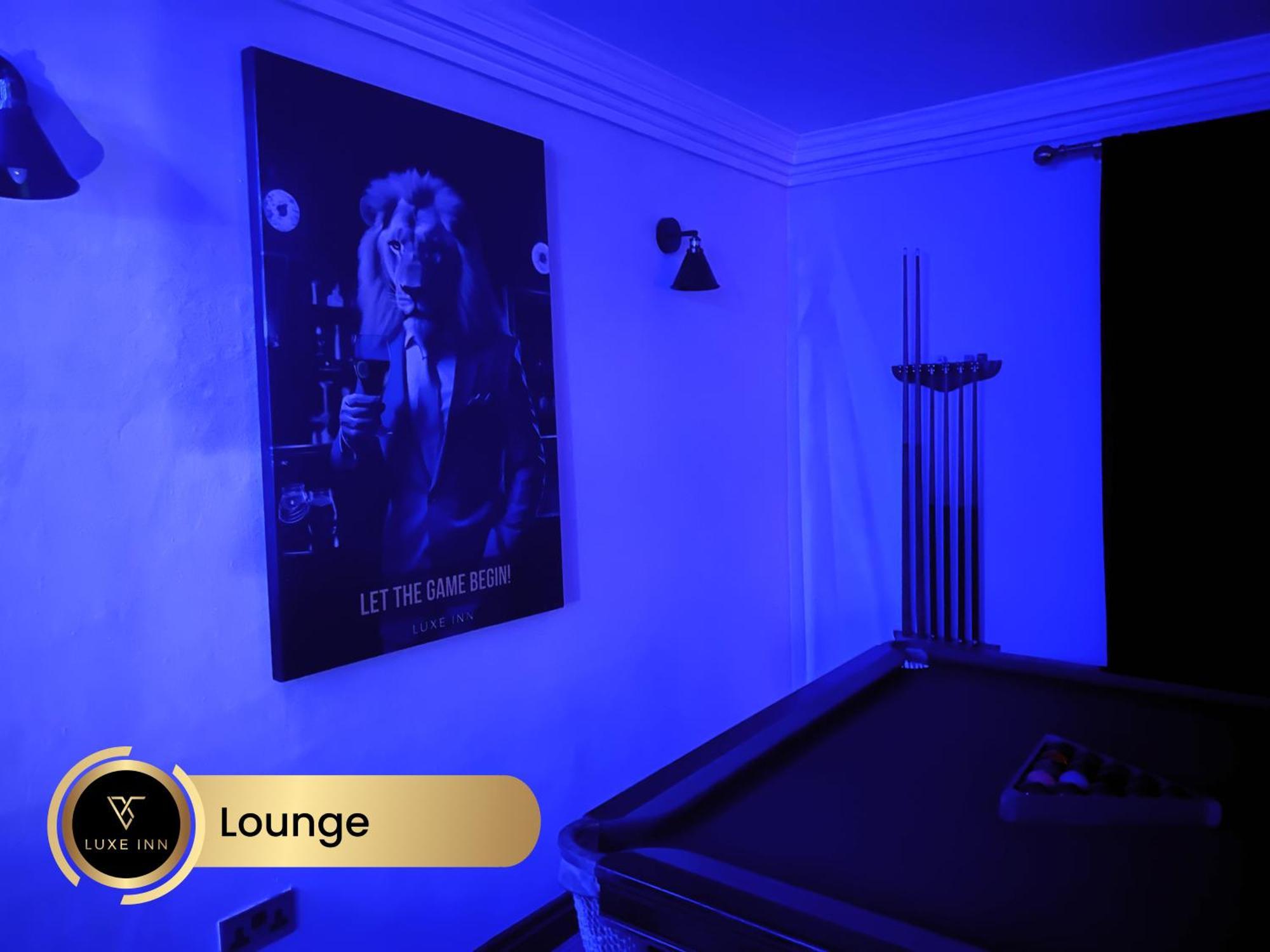 4 Bedroom House, Heathrow Airport, Luxe Inn كولنبروك المظهر الخارجي الصورة