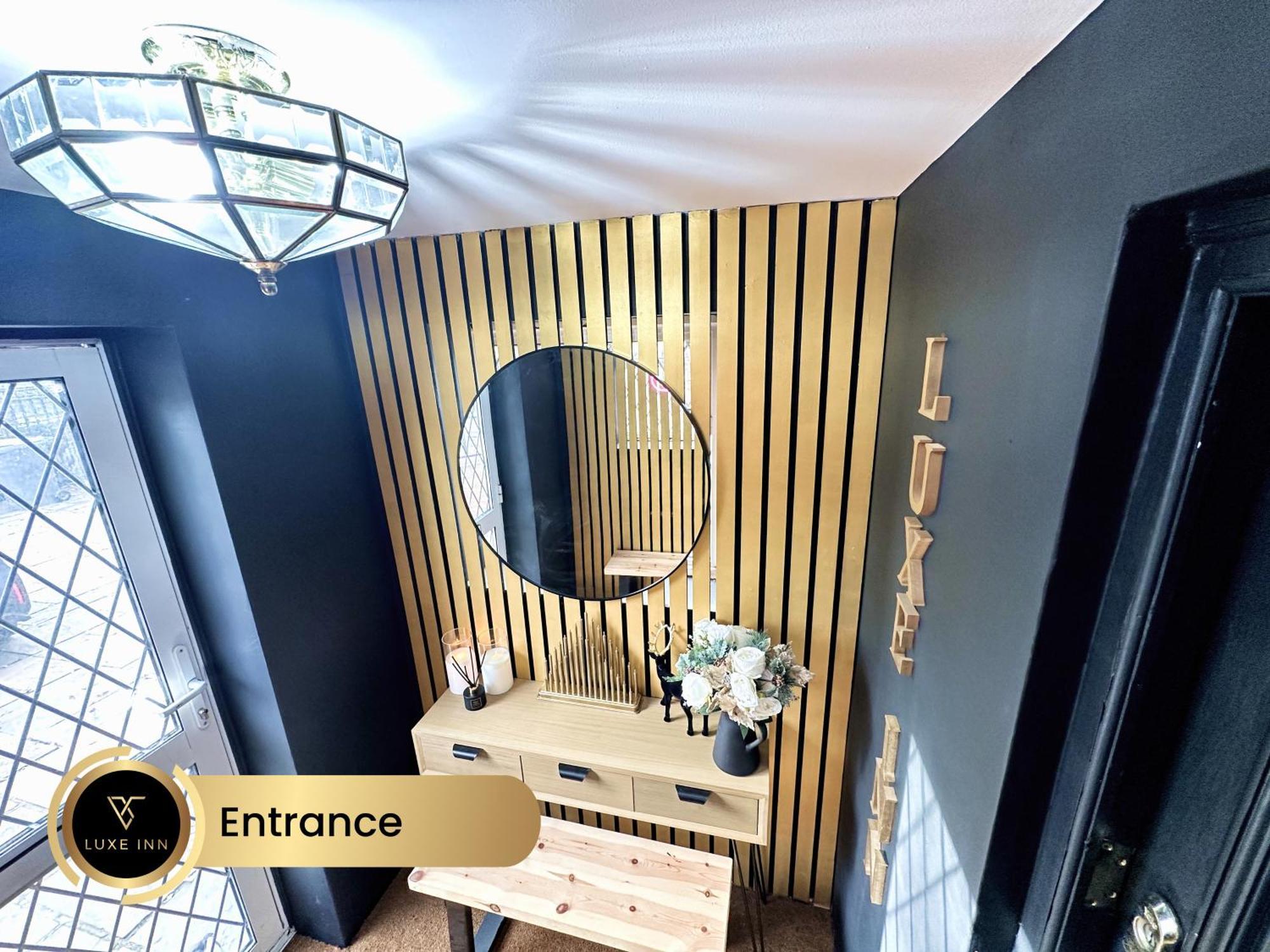 4 Bedroom House, Heathrow Airport, Luxe Inn كولنبروك المظهر الخارجي الصورة